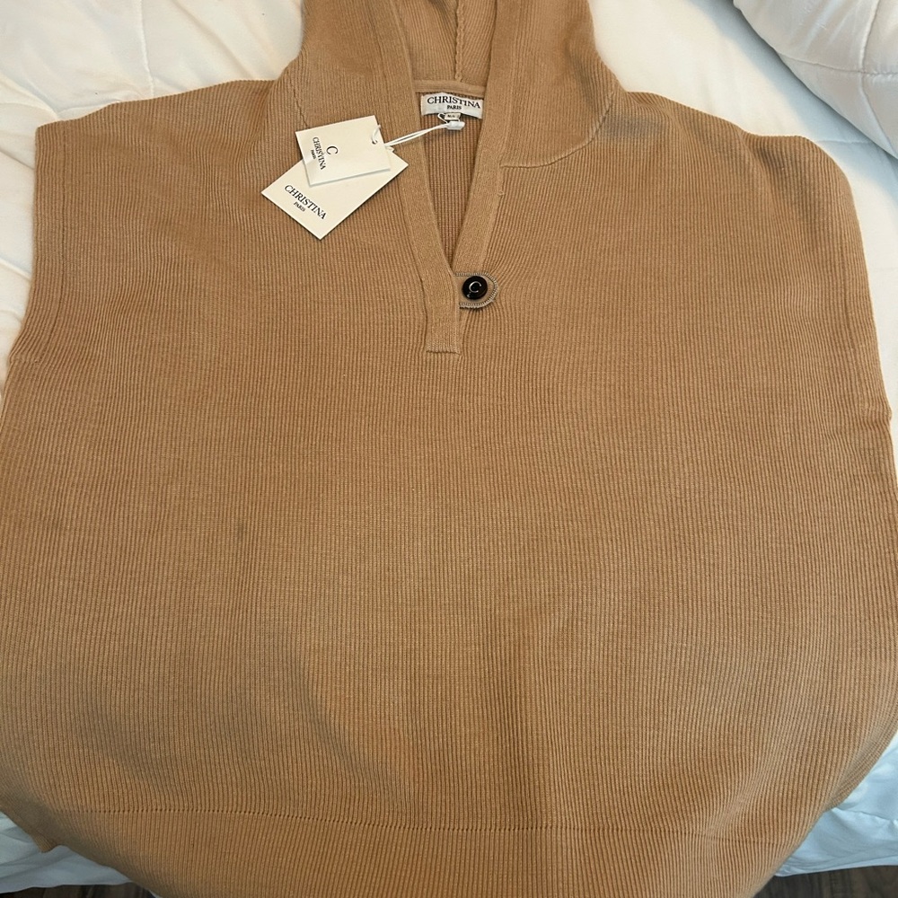 Christina Paris Camel Knit pullover vest with hood. Sleeveless. Size M/L NWT - Picture 3 of 4